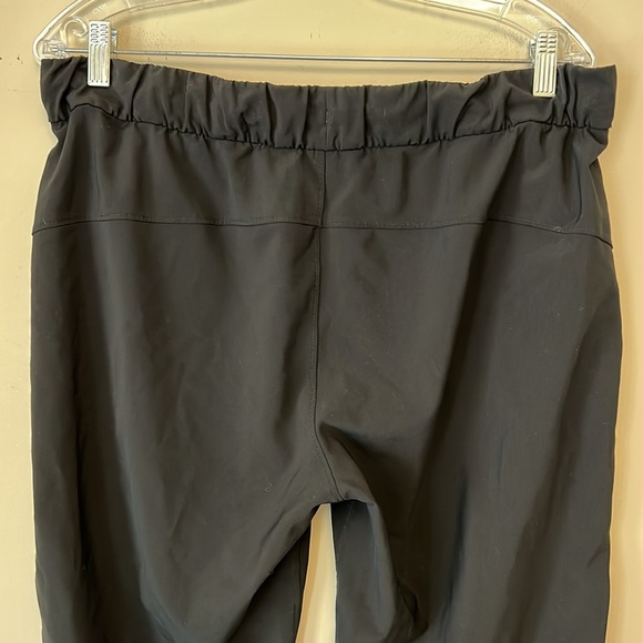 Lululemon On The Fly Pant Woven Black size 12 - Picture 7 of 11